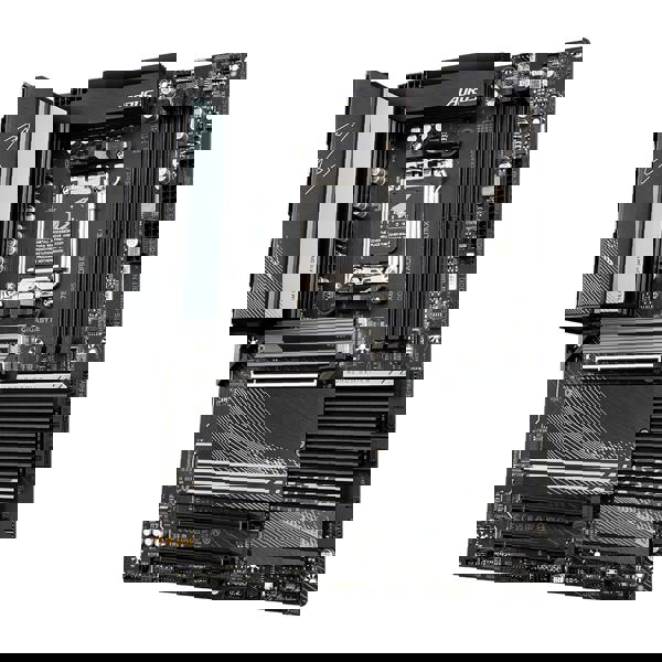 GIGABYTE X670 AORUS ELITE AX 